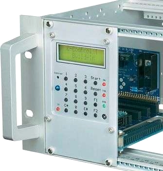 C-Control I 19  tum frontplattsadapter för inbyggn