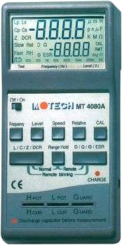 Handhållen LCR-mätare MT 4080 A